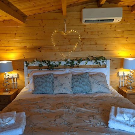 Foxhill Lodges Canterbury Exterior foto