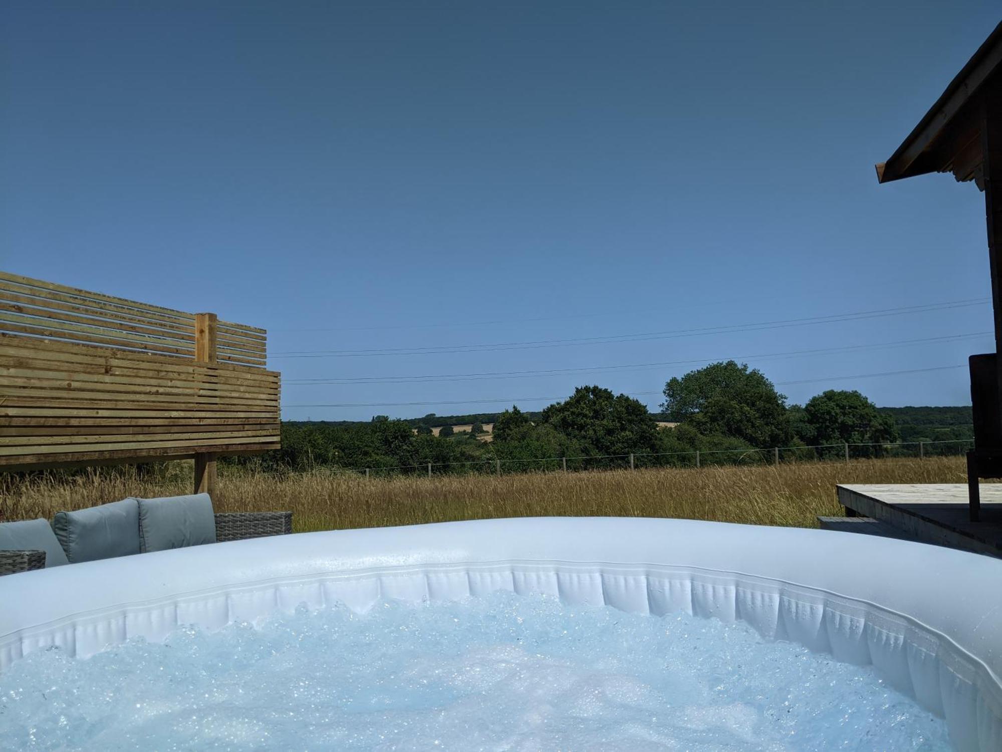 Foxhill Lodges Canterbury Exterior foto